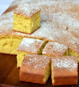 Prajitura simpla cu iaurt